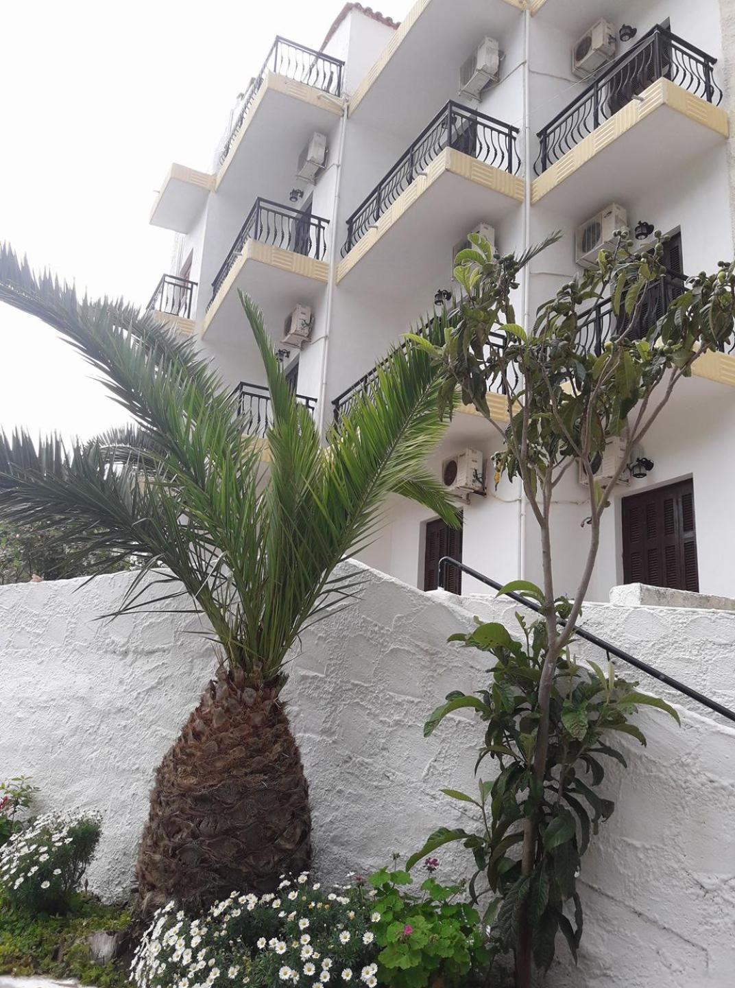 Hotel Rena Ágios Kírykos Exteriér fotografie